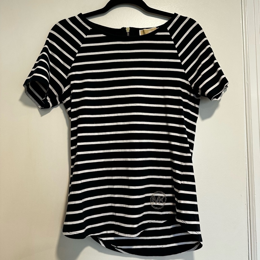 Michael Kors M Navy/white Women’s Studded Logo Striped Tunic T-Shirt. Back zip